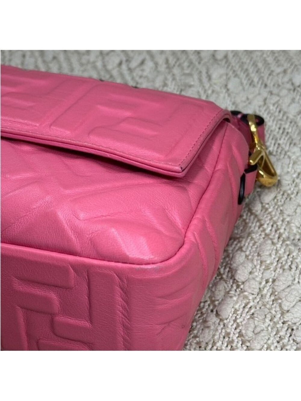 SOLD Fendi Baguette Medium (1900) - Picture 7 of 15